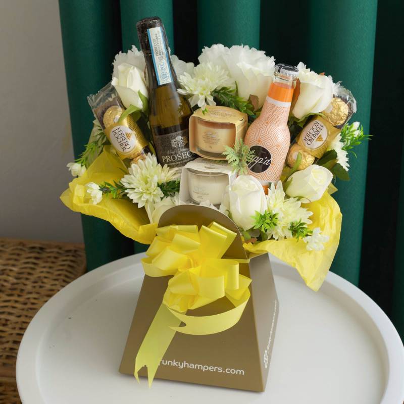 Pornstar Martini and Prosecco Yankee Candle Bouquet